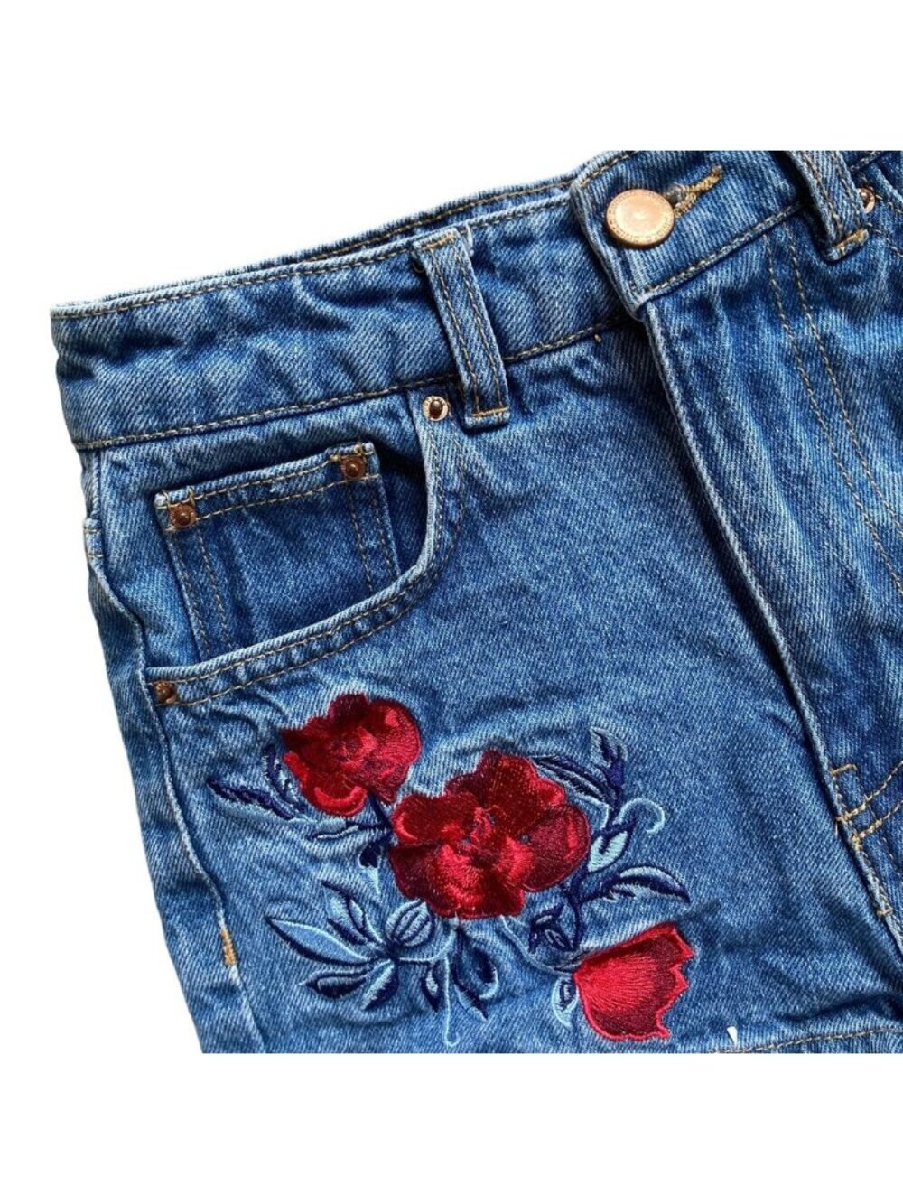 Rose Embroidered Shorts Size 4 - Picture 2 of 4